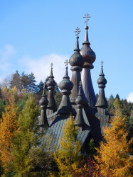 jarek 
The autumn in Polish mountains. The Orthodox church in Krynica-Zdrój  
2017-10-30 19:17:51