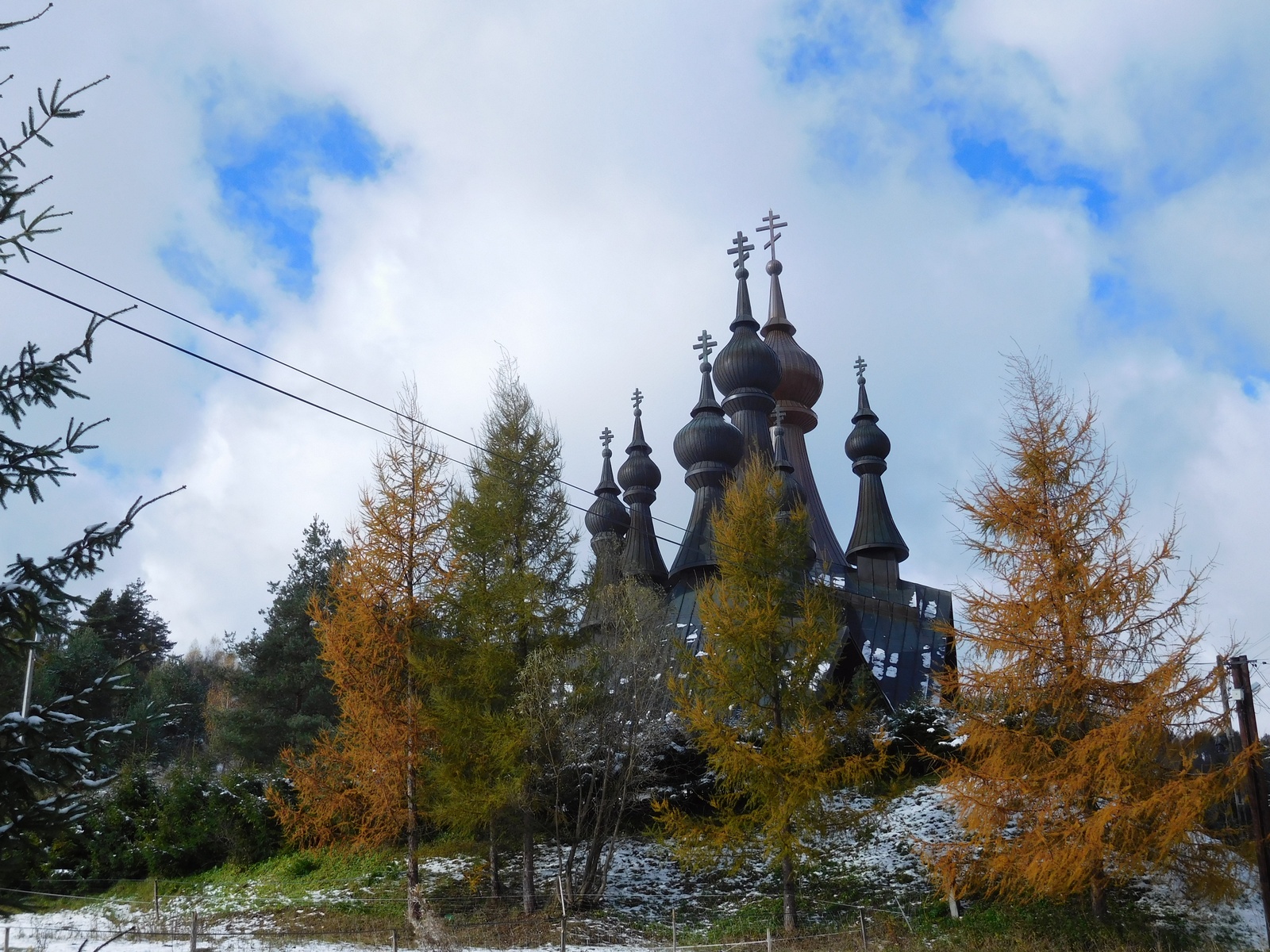 The winter is coming to Polish mountains. The Orthodox church in Krynica-Zdrój 