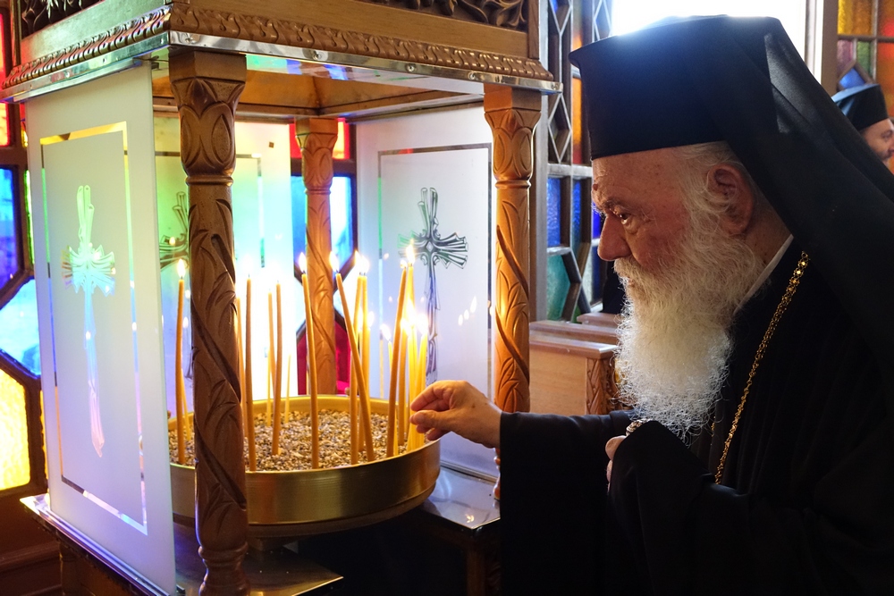 Lighting candels...