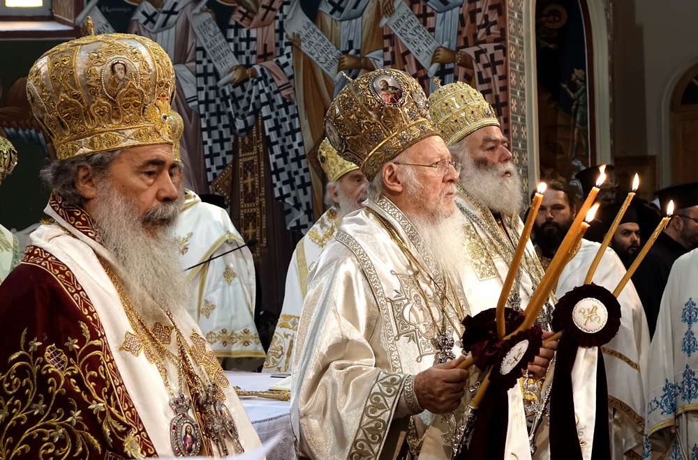 Divine Liturgy at Pentacost in Hereklion Cathedral, 2016