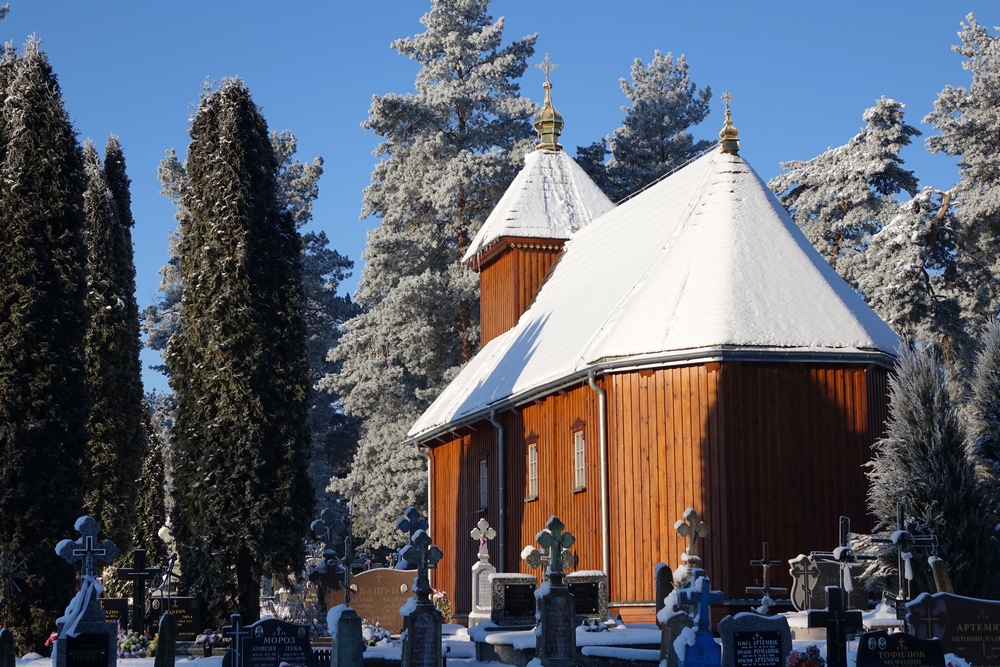 The Orthodox cementary church in Leniewo