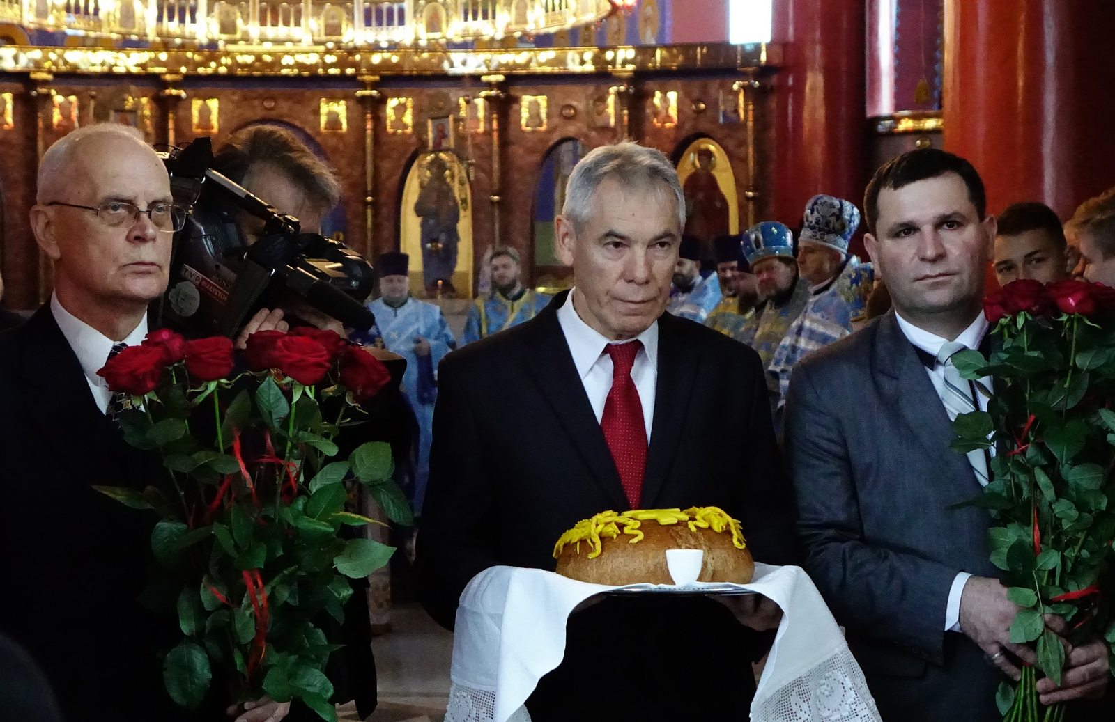 Waiting for bishops...
