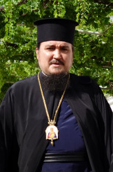 jarek11 
Bishop George in Greece 
2017-11-01 20:36:09