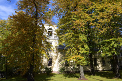 alik 
Holy Trinity church in Helsinki 
2017-11-02 16:13:51
