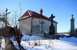jarek 
The Orthodox cementary chapel in Nowowola 
2017-11-18 15:53:49