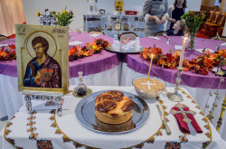 Vlutes 
Slava for St. Luke 
2017-12-04 20:49:13