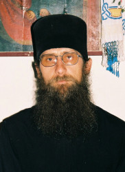 jarek 
Quite old portraits... Hieromonk Gabriel Krańczuk, 2000 
2017-12-04 21:50:26