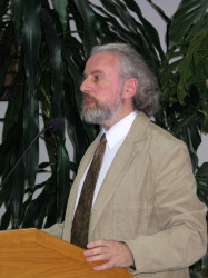 jarek 
Quite old portraits... Prof. Dworkin, 2005 
2017-12-09 07:54:14