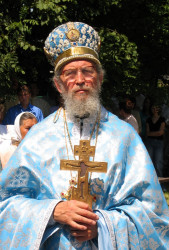 jarek1 
Quite old portraits... Fr. Leoncjusz Tofiluk, 2005 
2017-12-09 07:56:04