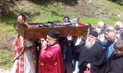 PedjaVid 
Litija sa moštima Svetog Zosime Tumanskog u manastiru Tumane  
2017-12-14 15:15:23