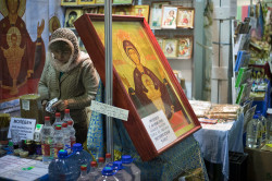 AlexandraP 
На православной ярмарке 
2017-12-17 15:52:49