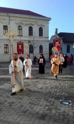 joanikije 
Литија 
2017-12-25 22:49:02