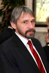 jarek1 
Quite old portrais.... Sławomir Nazaruk, 2011 
2017-12-27 14:05:45