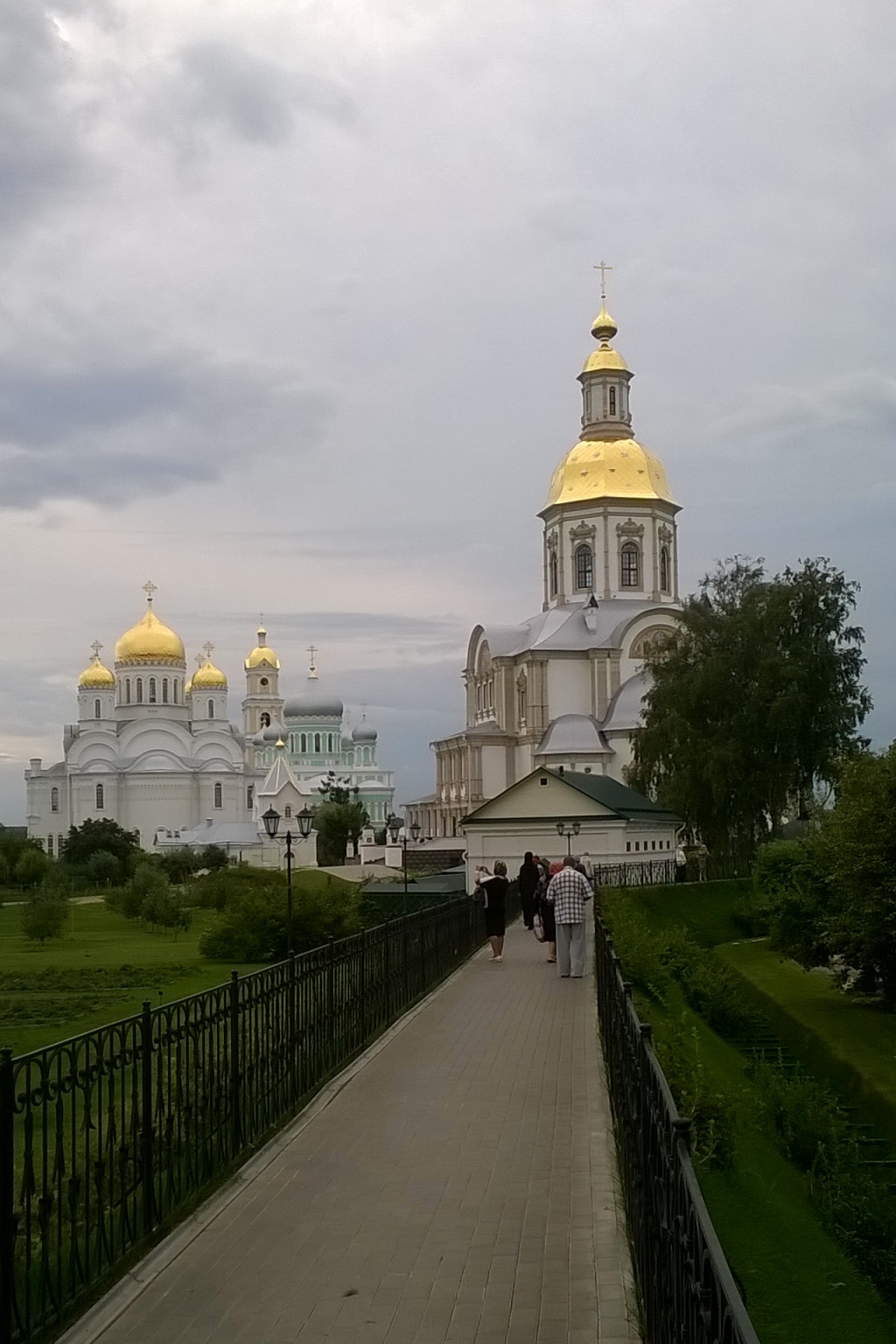 Богородичная канавка