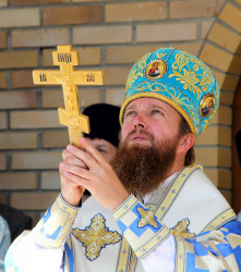 jarek1 
A bit old portraits... Bishop Gregory, 2011 
2018-01-12 06:51:14