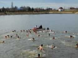joanikije 
Пливање за Часни крст 
2018-01-22 03:04:19