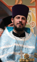 jarek11 
Quite old photos... Fr. Alexei Petrovski, 2011 
2018-02-07 20:10:34