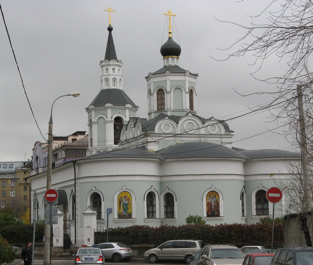 Церковь Воздвижения Креста Господня на Чистом Вражке. Москва.