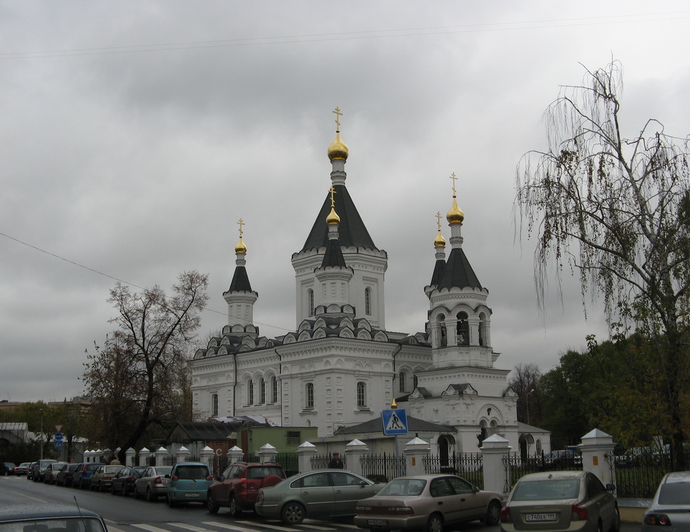 Церковь в честь Архистратига Михаила. Москва.