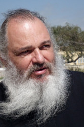 jarek 
Fr. Savvas 
2018-03-15 11:03:54