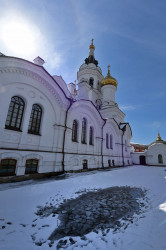alik 
Влади́мирская це́рковь 
2018-03-20 10:36:46
