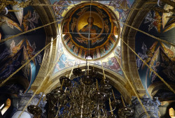 jarek 
In the main church of Machairas Monastery 
2018-03-20 12:45:01