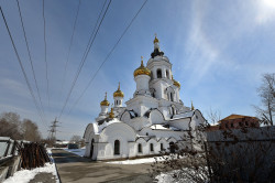 alik 
Влади́мирская це́рковь 
2018-03-23 17:37:08