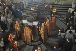 bogdan 
na Jutrzni Wielkiego Piątku - Hagia Sophia Białystok (6) 
2018-04-10 19:36:26