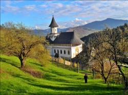 ursache 
Manastirea Pangarati, judetul Neamt 
2018-05-01 12:24:42