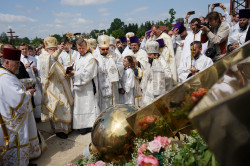 jarek1 
Blessing and elevation of main cross on the roof of Hagia Sophia Orthodox church in Warsaw 
2018-05-19 22:33:10