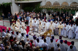 jarek 
Blessing and elevation of main cross on the roof of Hagia Sophia Orthodox church in Warsaw 
2018-05-22 06:13:37
