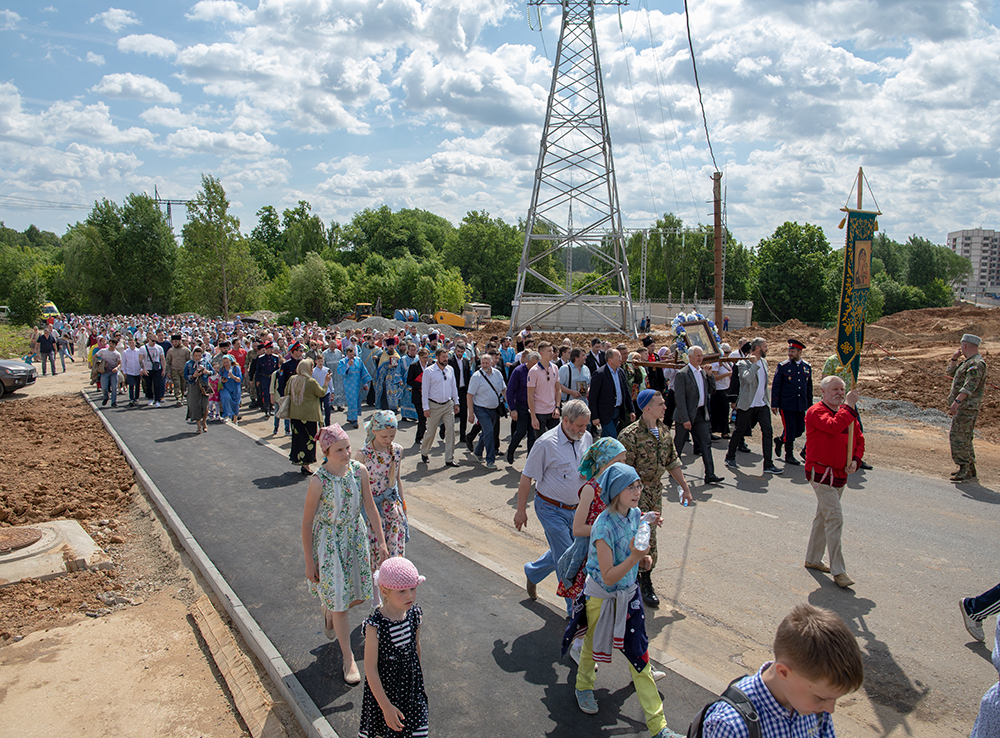 Крестный ход с иконой Умягчение злых сердец