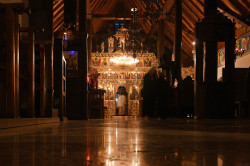 alik 
Vesper at the Machairas monastery 
2018-06-15 06:25:48