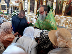 Pawelwaniuk00 
Molebien przed Ikoną Abby Onufrego Wielkiego 
2018-06-27 23:33:42
