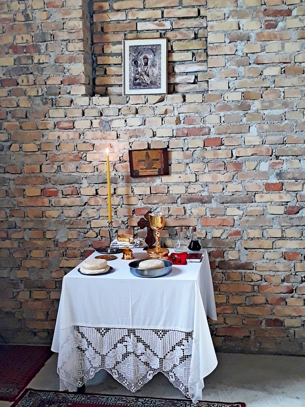 Прва Литургија у новоизграђеном храму