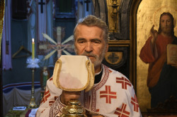 AleksaSrbin 
на литургији 
2018-07-01 12:32:23