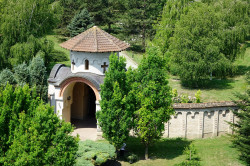 jarek11 
Kovil monastery 
2018-07-04 23:17:51