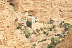 AM 
Monastery of st. George Choziba - Wadi Qelt 
42 
2018-07-05 23:43:18