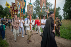 AlexandraP 
Иринарховский крестный ход 
2018-07-27 18:28:25