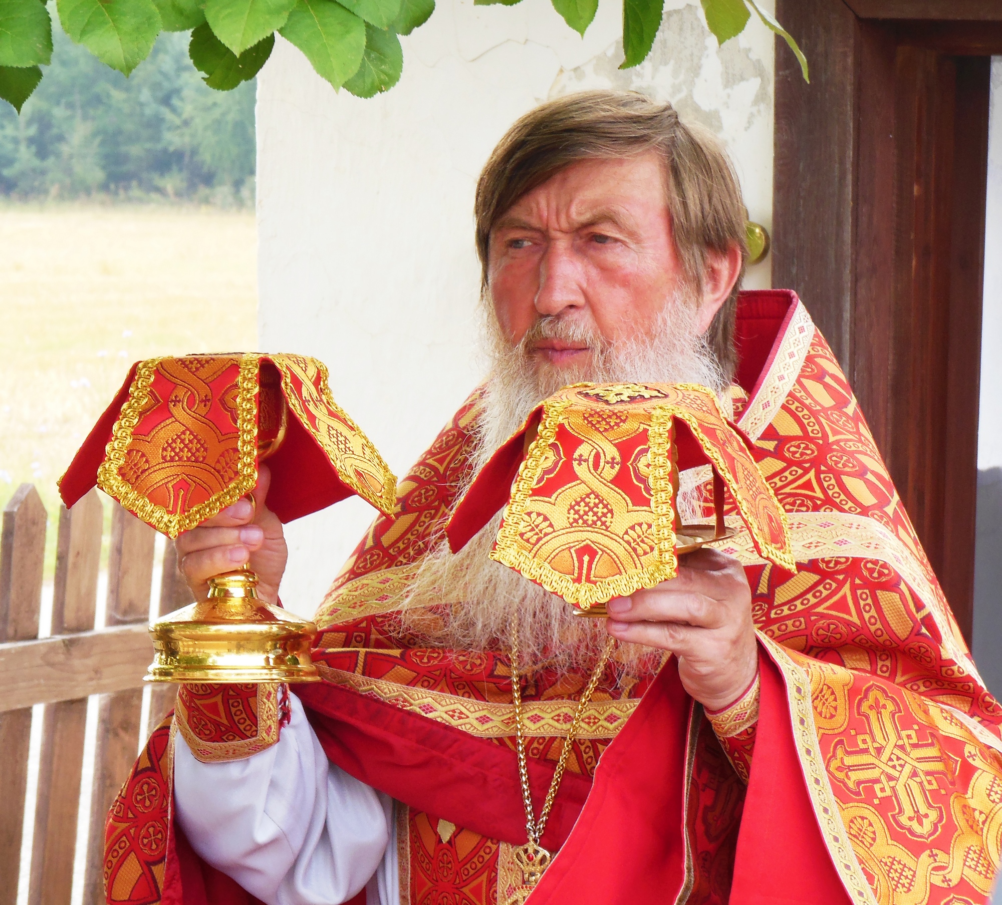 Fr. Mikołaj Ostapczuk