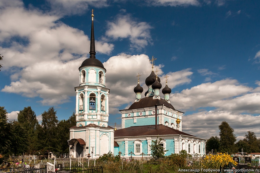 Кравотынь. Введенская церковь