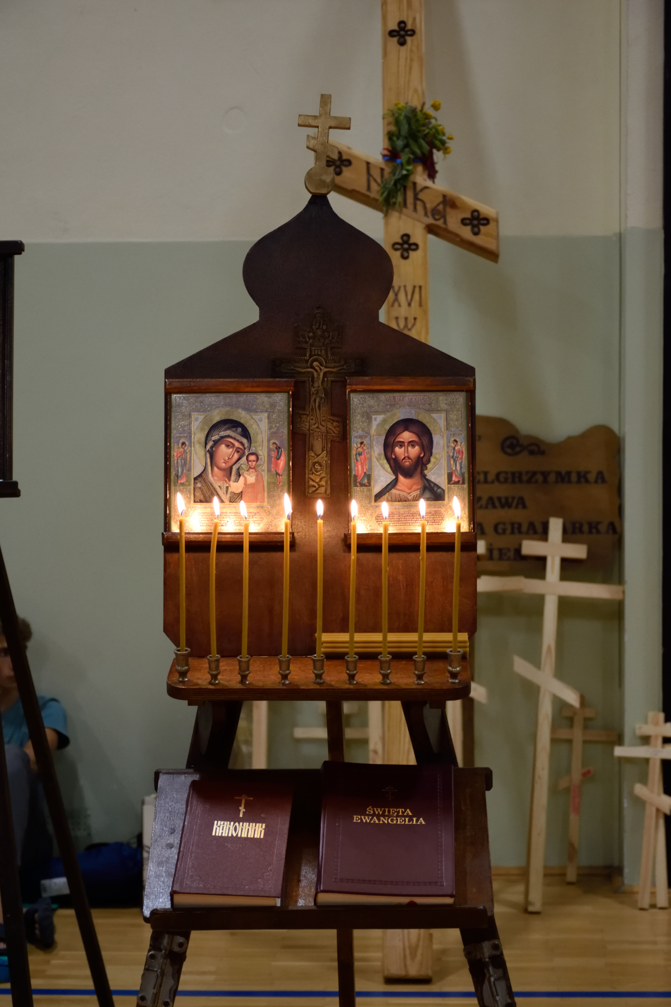 Evening prayers during foot pilgrimage