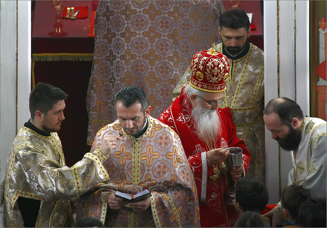 Верујем, Господе, и исповедам да си Ти заиста Христос, Син Бога живога....