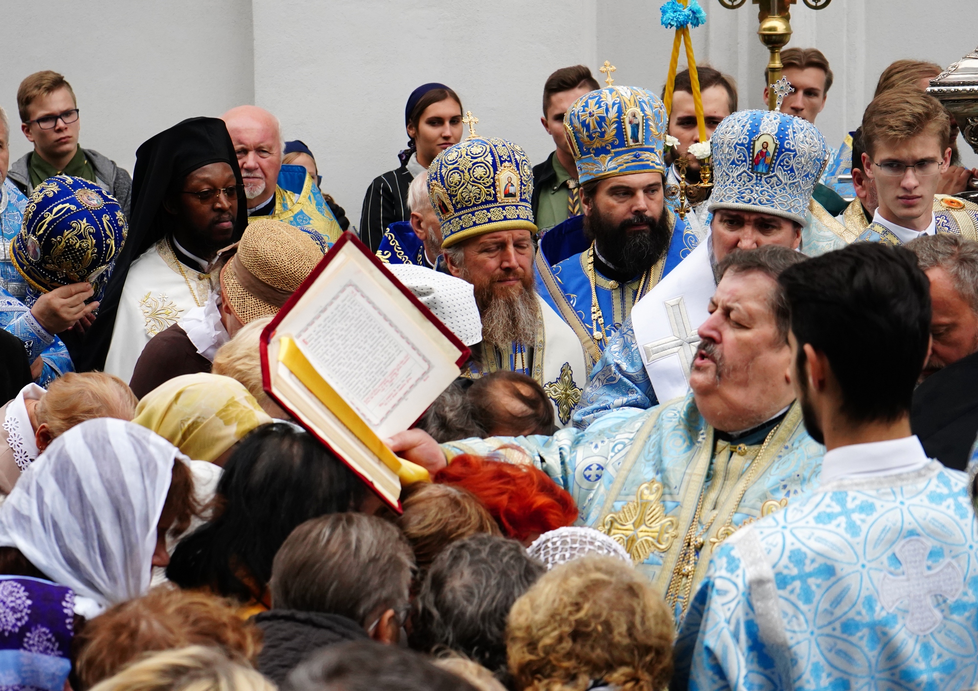 Archbishop Able reading Holy Gospel... 