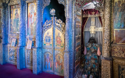slawek 
* in the Church Of Holy Cross * 
21 
2018-09-01 11:10:05