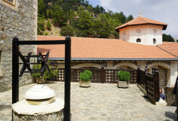 jarek 
Kykkos Monastery 
2018-09-14 22:53:21