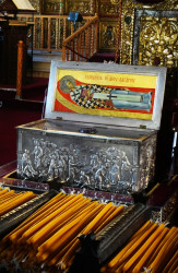jarek11 
The reliquary of St. Lazarus in St. Lazarus Catheral in Larnaca 
2018-09-14 23:13:52