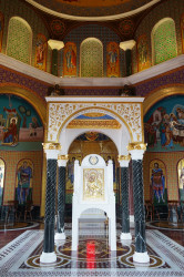 jarek1 
The interior of the chapel on a hill in Kykkos Monastery 
2018-09-18 23:21:28