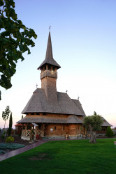 jarek1 
Romanian church in Episkopi village 
2018-10-06 20:10:14