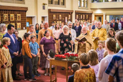 Vlutes 
Blessing Children and Teachers at the end of Liturgy 
2018-10-09 03:43:32